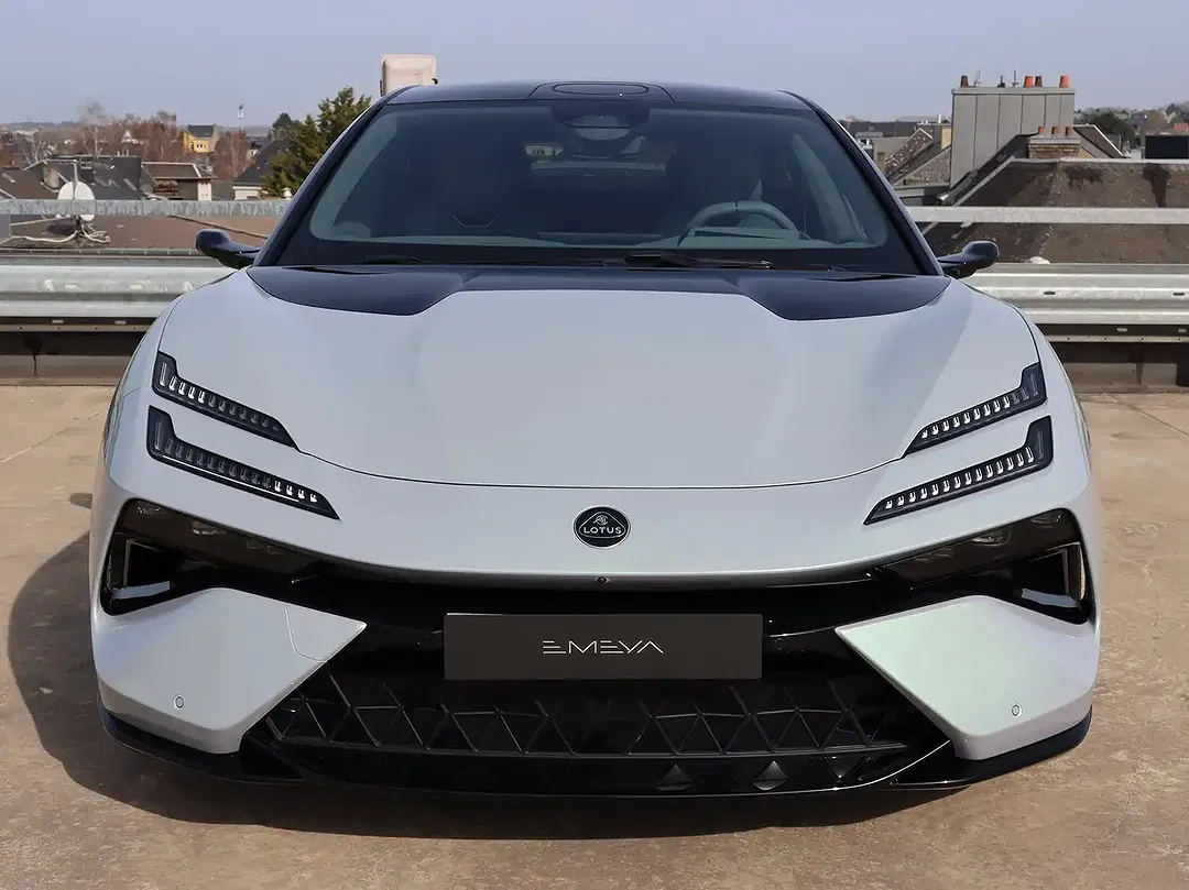 Lotus Emeya S - foto 2