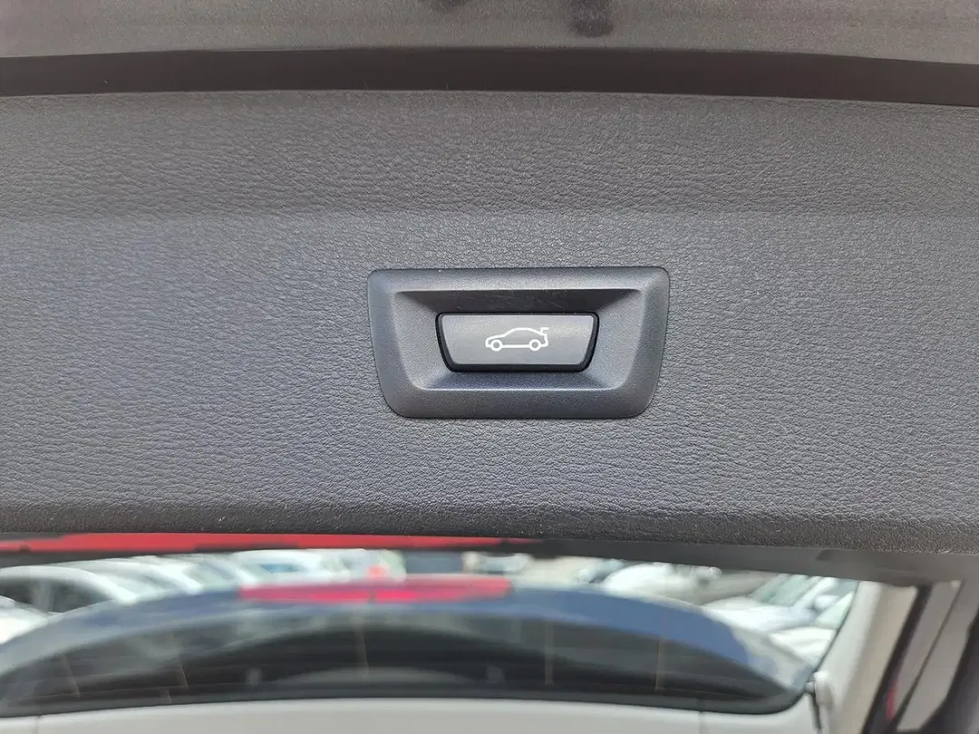BMW X1 xDrive Advantage - Thumbnail 6