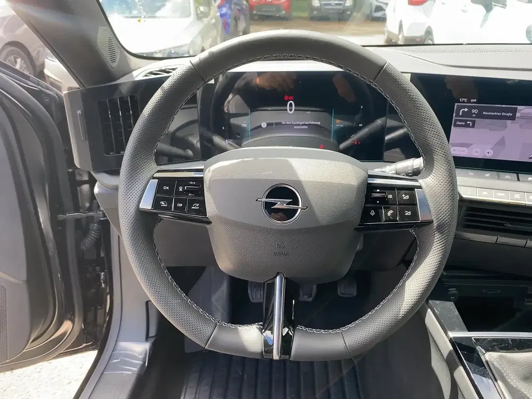 Opel Astra 1.2 Turbo GS - Thumbnail 11