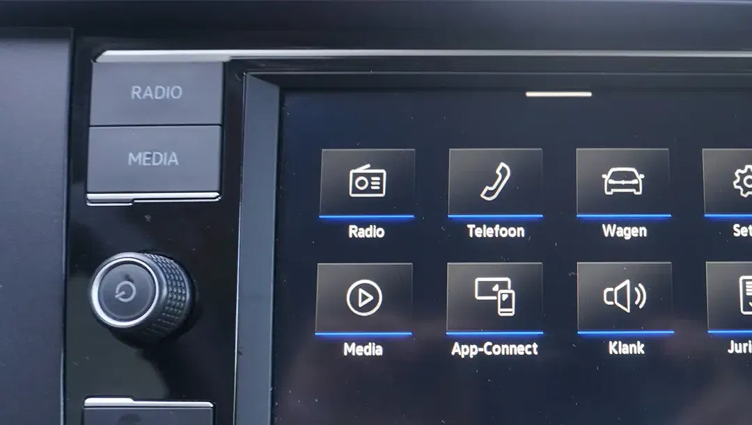 Volkswagen Polo TSI Life Business - Thumbnail 15