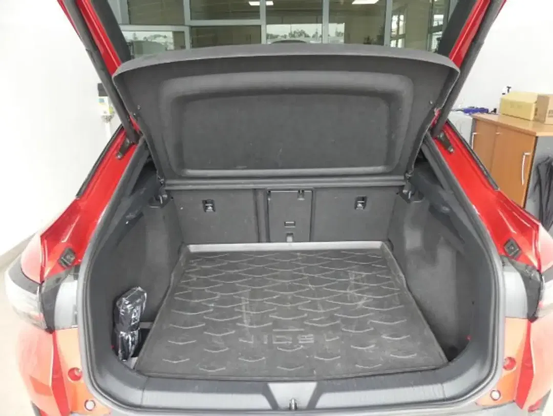 Volkswagen ID.5 4Motion - Thumbnail 8