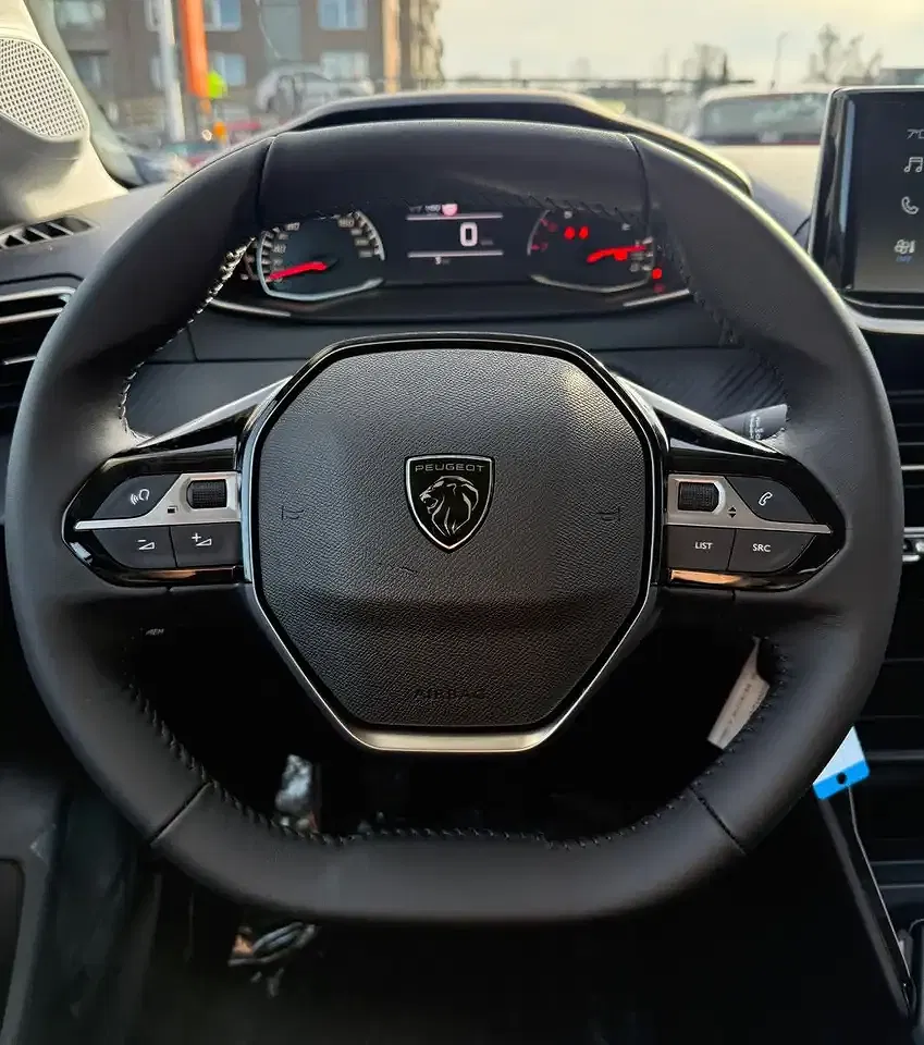 Peugeot 208 Style - Thumbnail 13