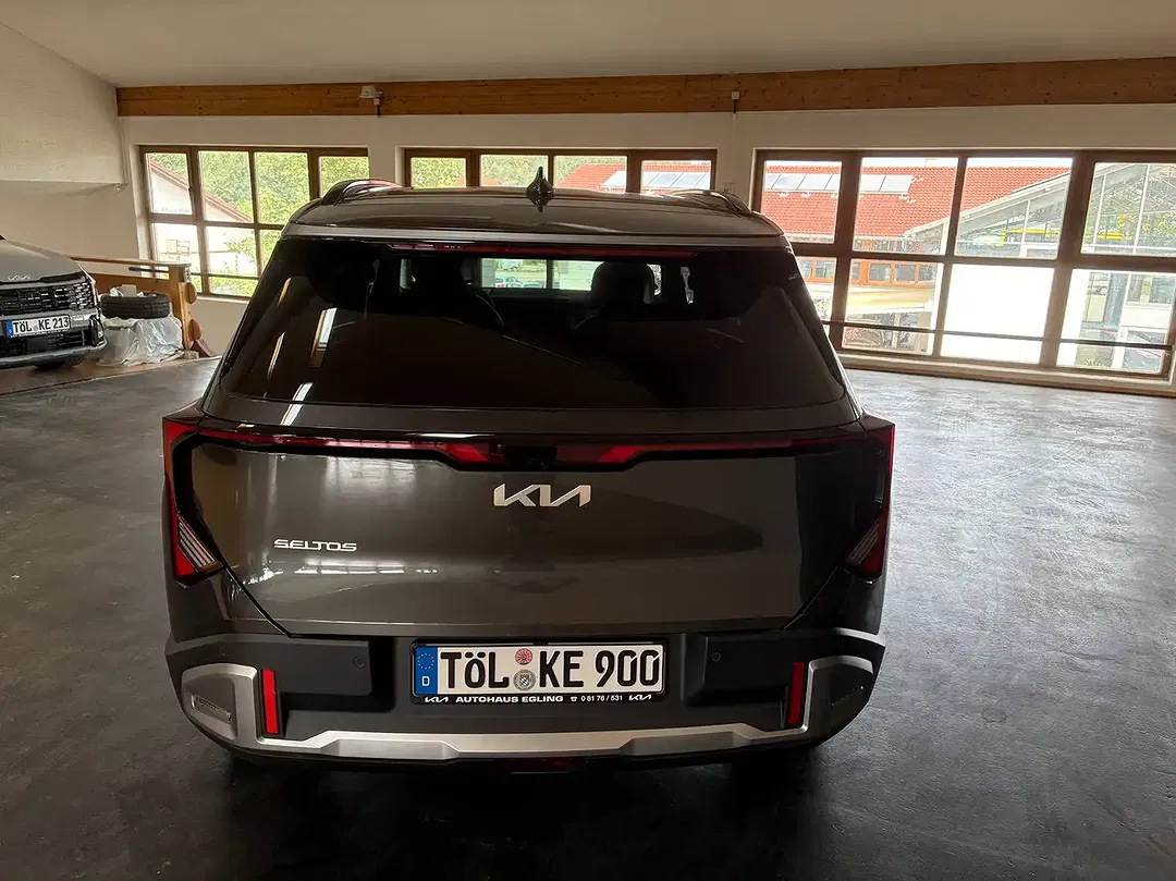 Kia Seltos Spirit - Thumbnail 4
