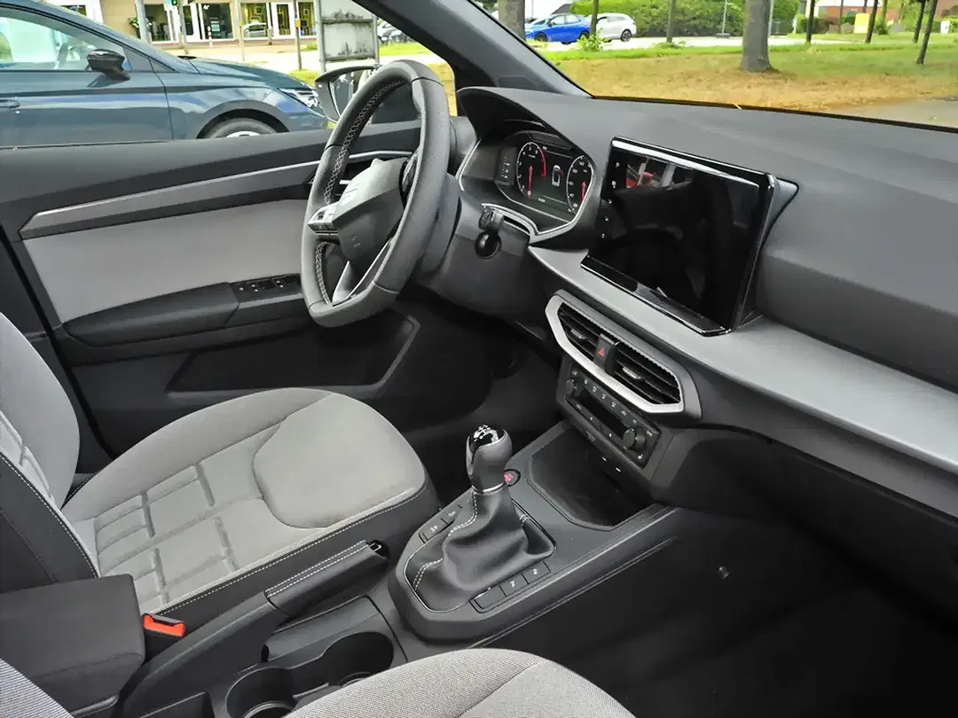 SEAT Arona 1.0 TSI FR - Thumbnail 6