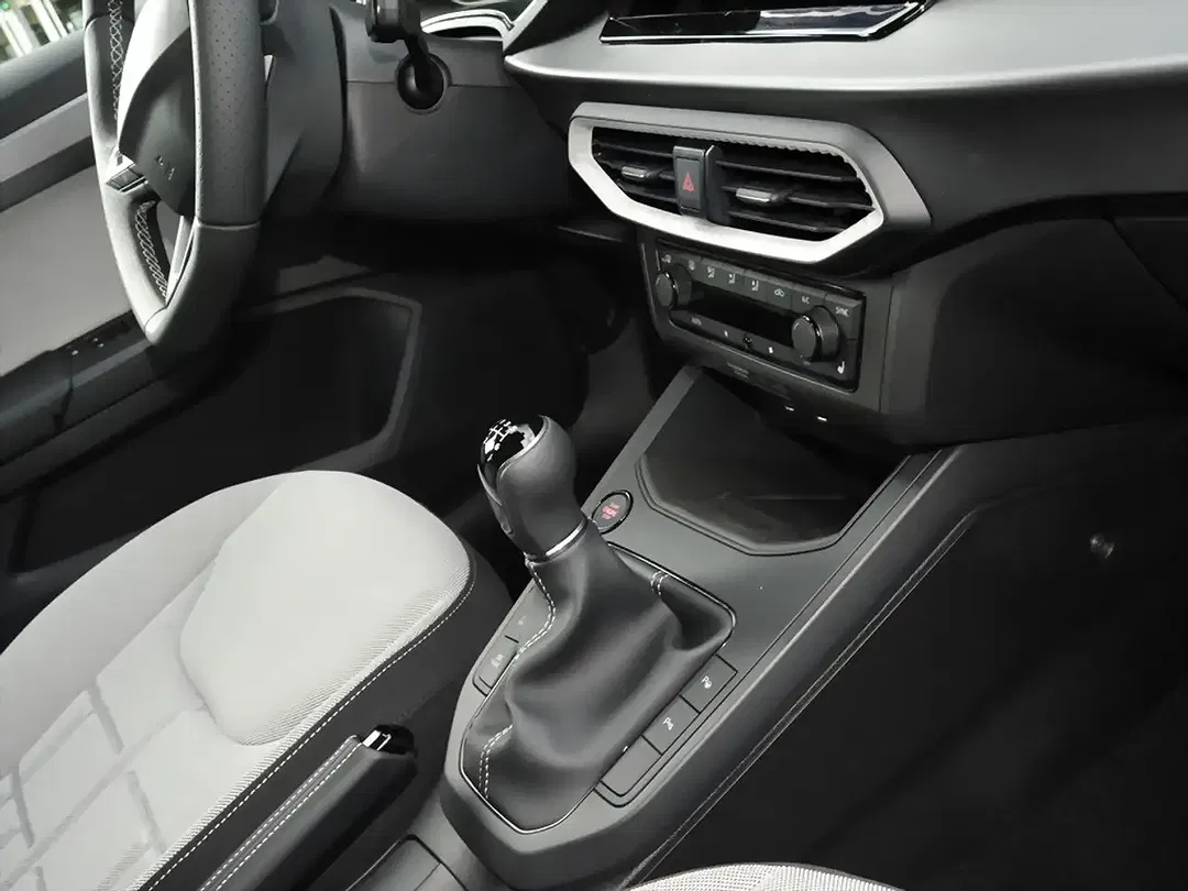 SEAT Arona 1.0 TSI FR - Thumbnail 7
