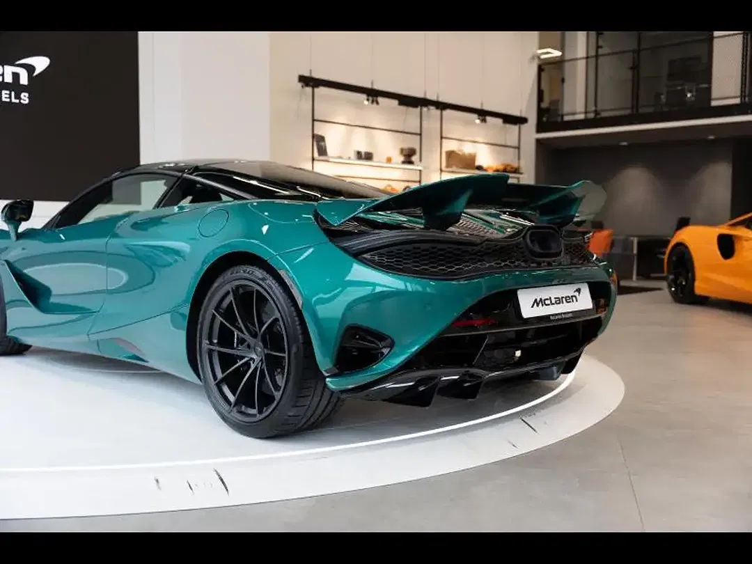 McLaren 750S Coupé - Thumbnail 12