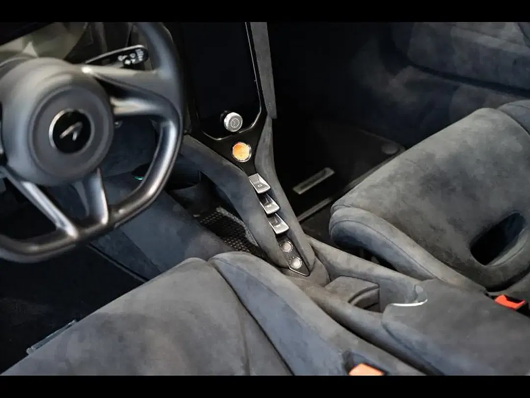 McLaren 750S Coupé - Thumbnail 14