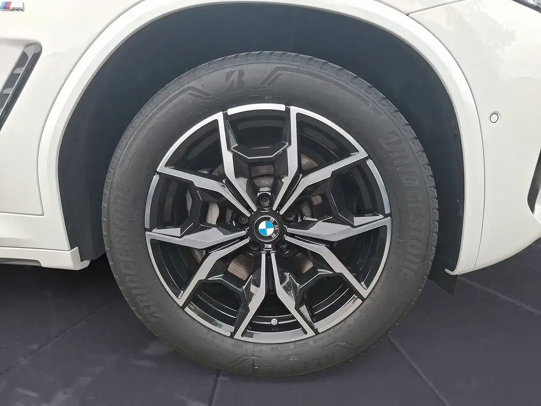 BMW X4 xDrive M Sport - Thumbnail 6