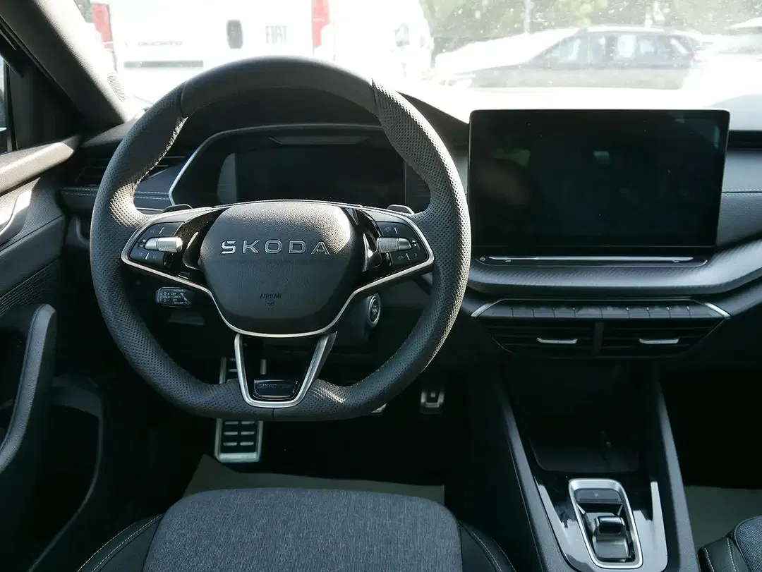 Skoda Octavia 1.5 TSI MHEV DSG Combi Sportline - Thumbnail 5