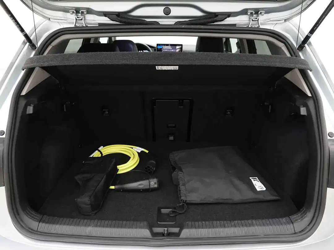 Volkswagen Golf 1.5 TSI eHybrid PHEV EV Style - Thumbnail 6
