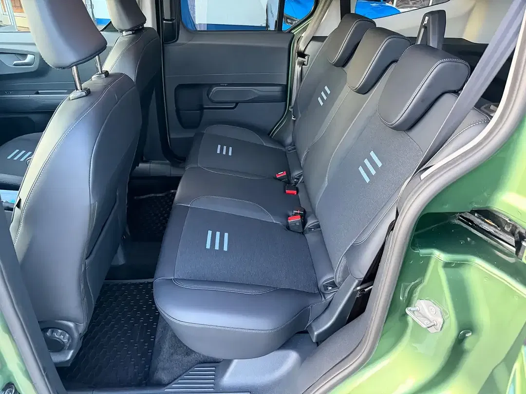 Ford Tourneo Courier 1.0 EcoBoost AUT Active - Thumbnail 6
