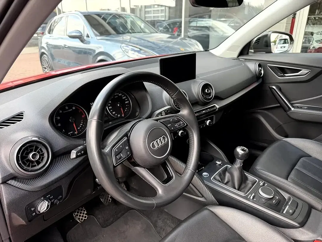 Audi Q2 35 TFSI S line - Thumbnail 6