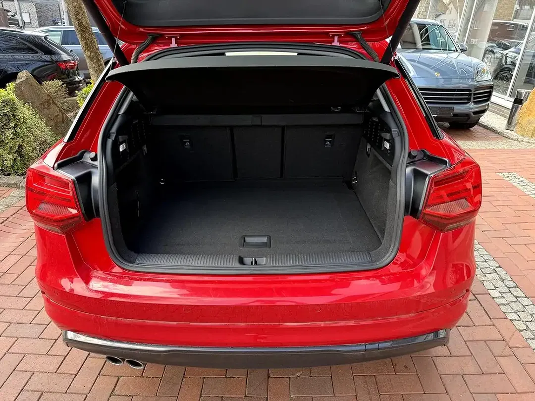 Audi Q2 35 TFSI S line - Thumbnail 9