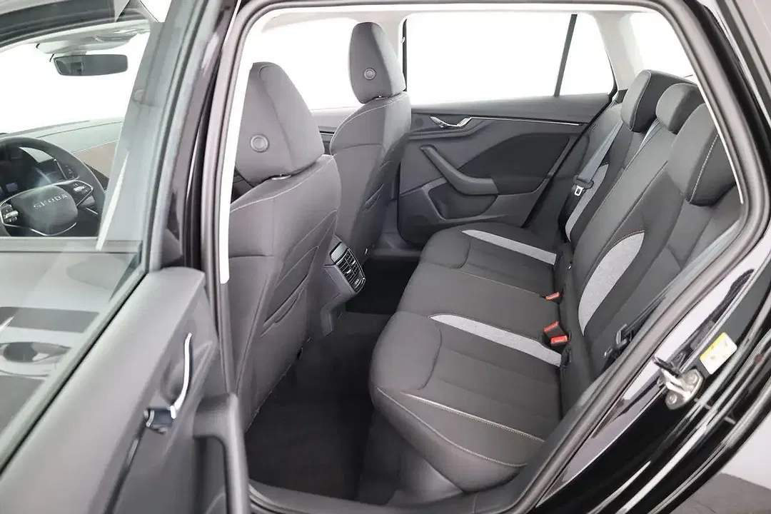 Skoda Kamiq 1.5 TSI DSG Selection - Thumbnail 11