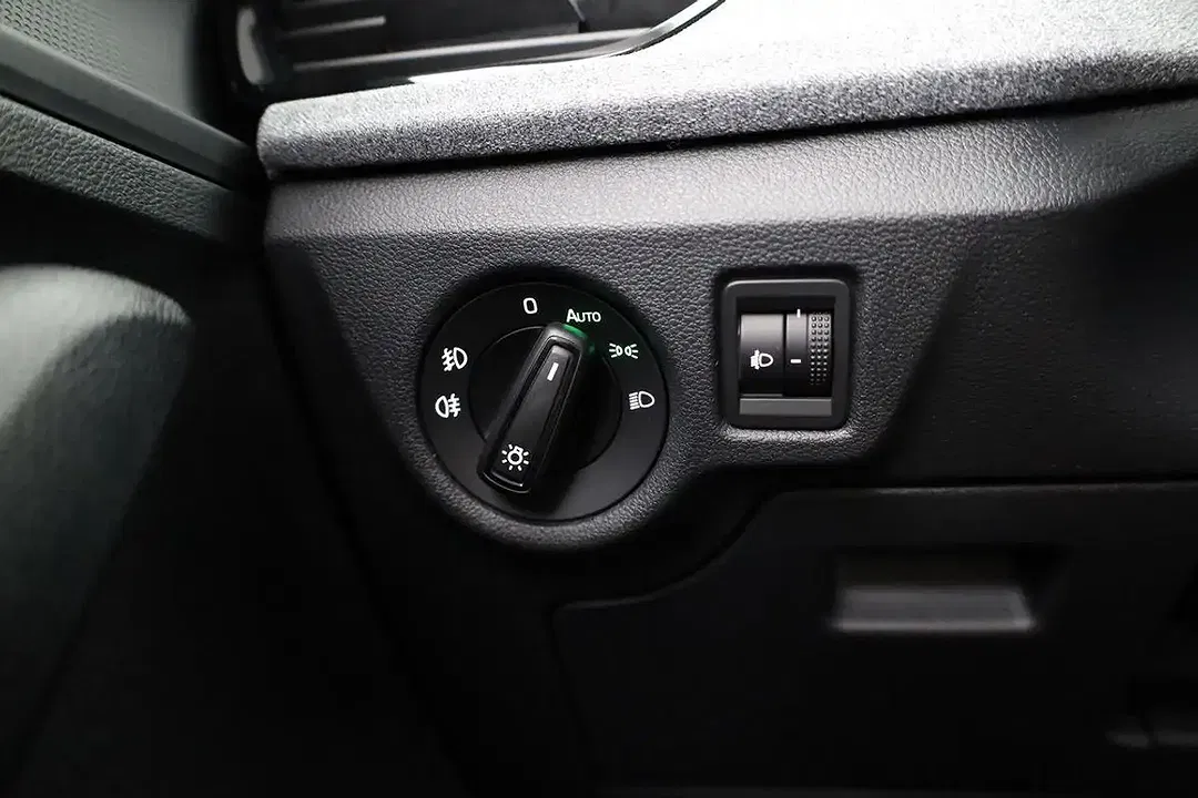 Skoda Kamiq 1.5 TSI DSG Selection - Thumbnail 8