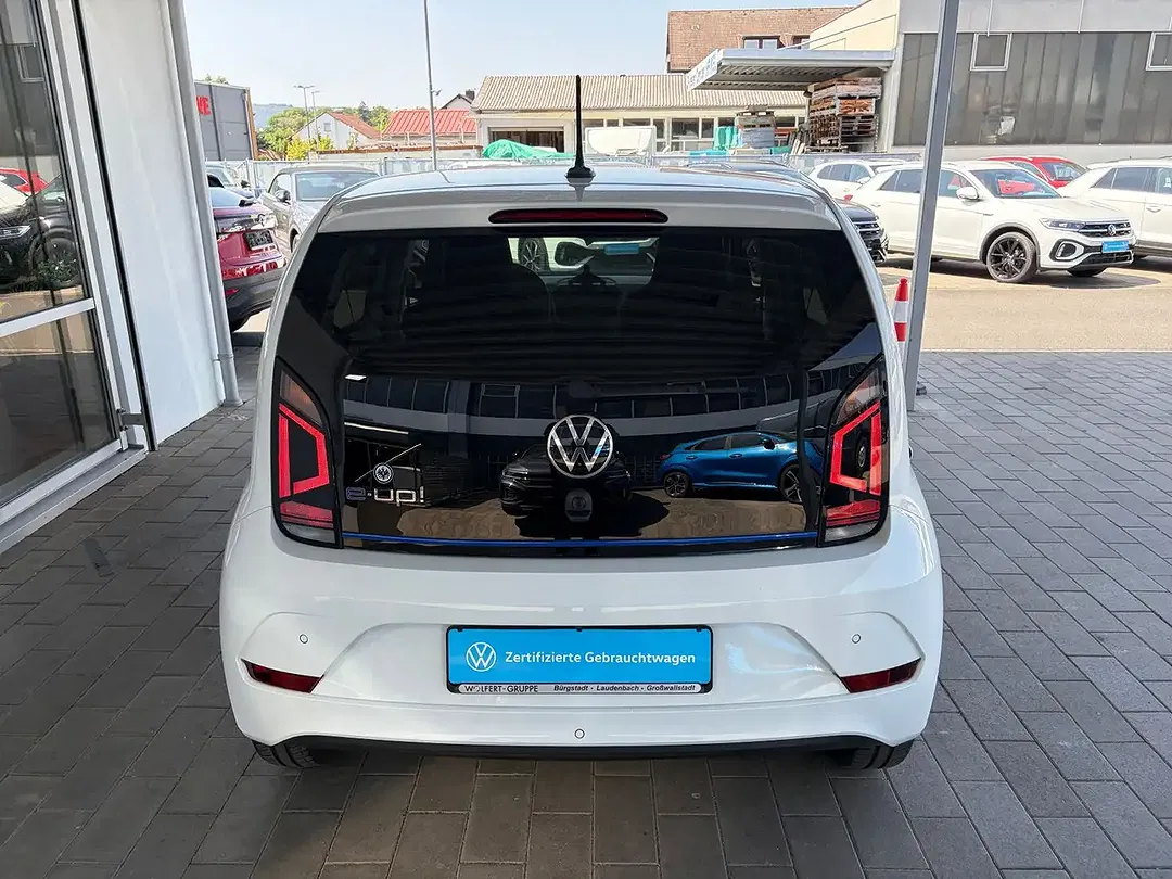 Volkswagen e-up! Style Plus - Thumbnail 5