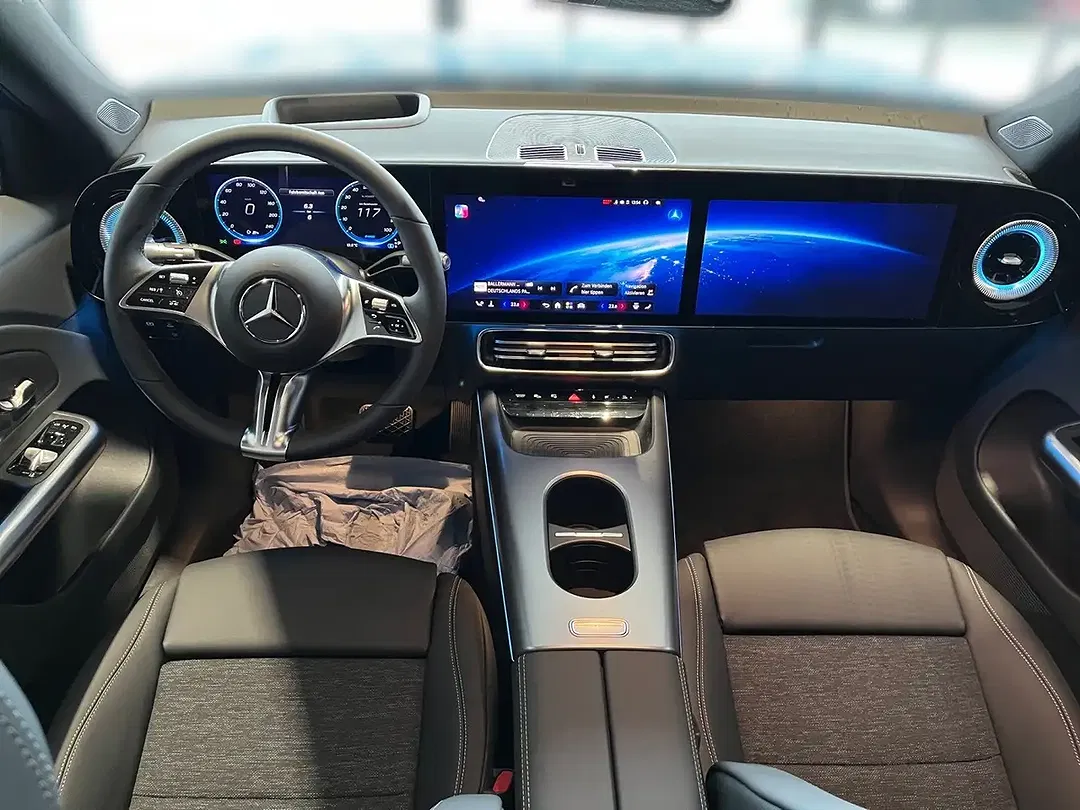 Mercedes-Benz GLB 250 EQ - Thumbnail 10