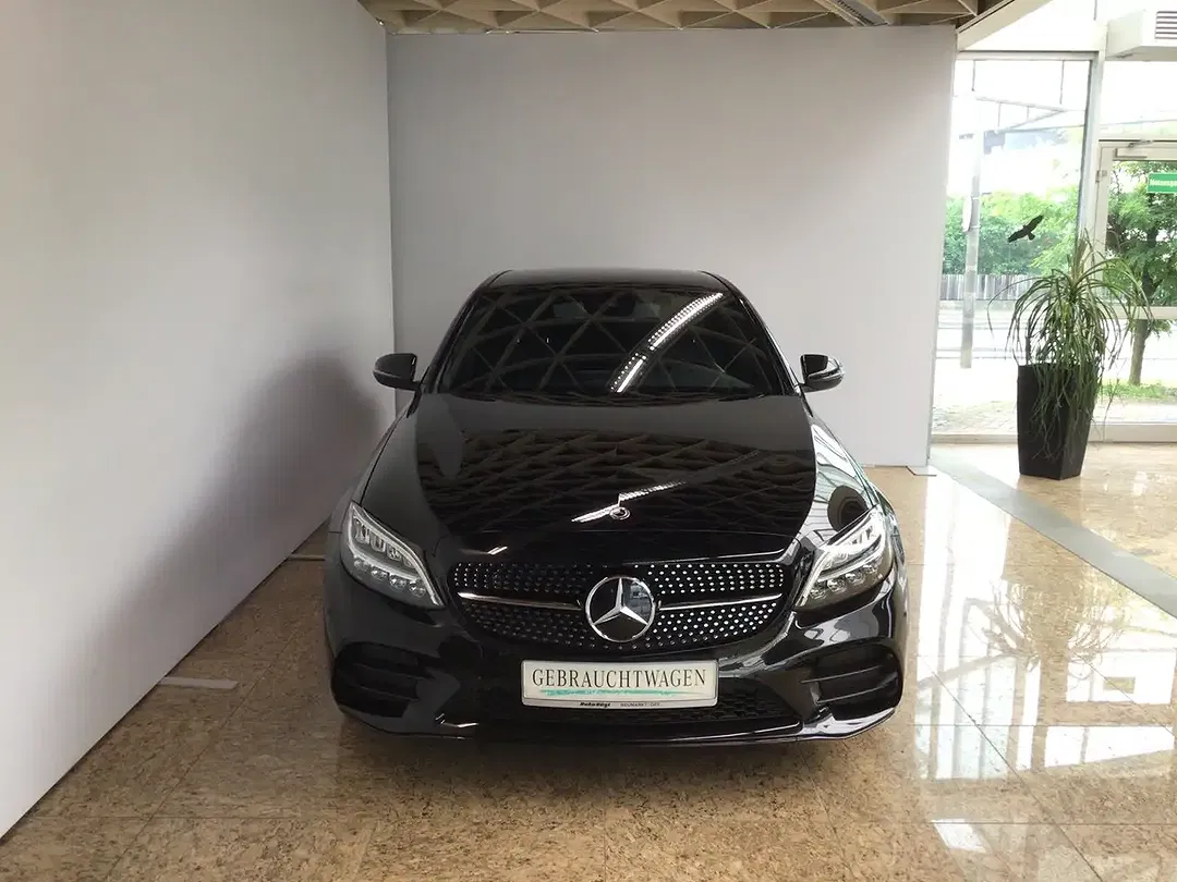 Mercedes-Benz C 300 AMG Line - Thumbnail 3