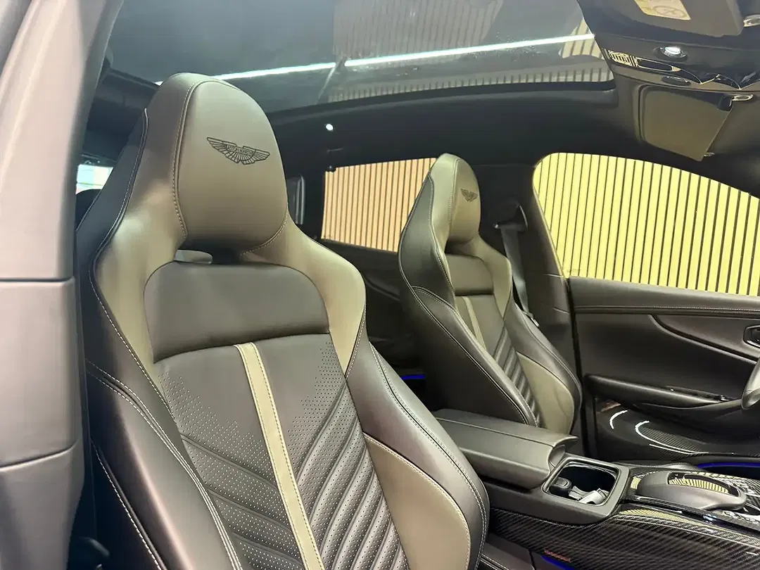 Aston Martin DBX 707 4.0 Bi-Turbo - Thumbnail 13