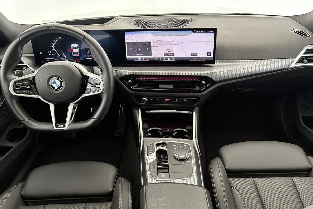 BMW 330 xDrive M Sport - Thumbnail 10