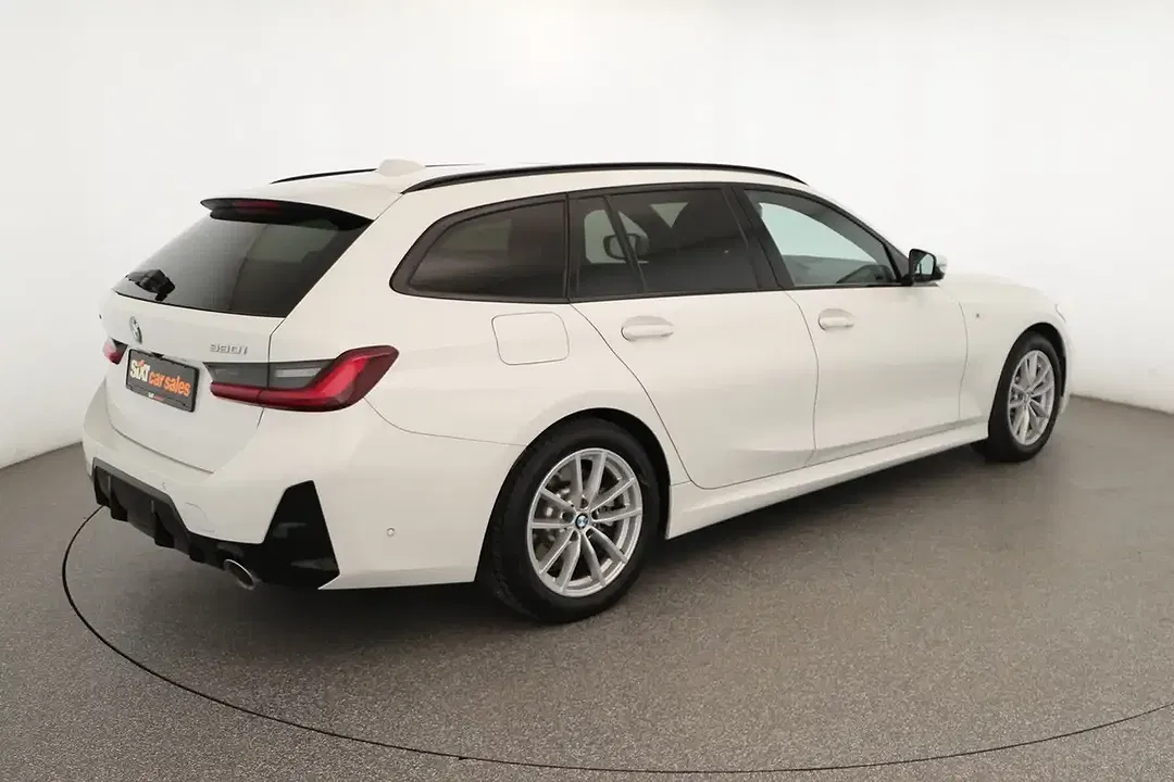 BMW 330 xDrive M Sport - Thumbnail 5