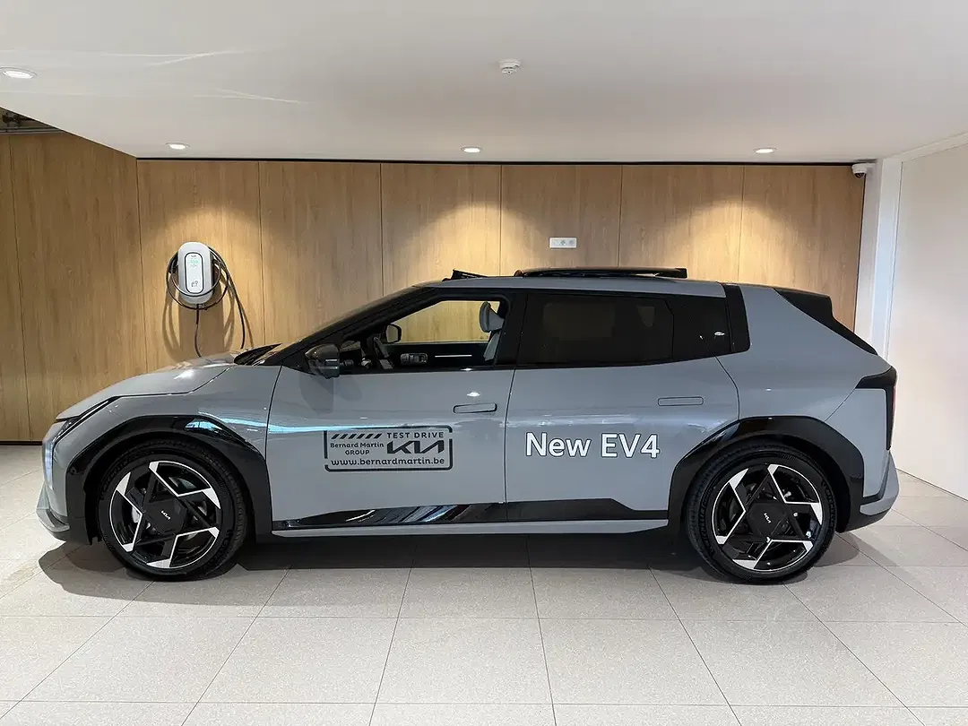 Kia EV4 GT-Line Premium - Thumbnail 6