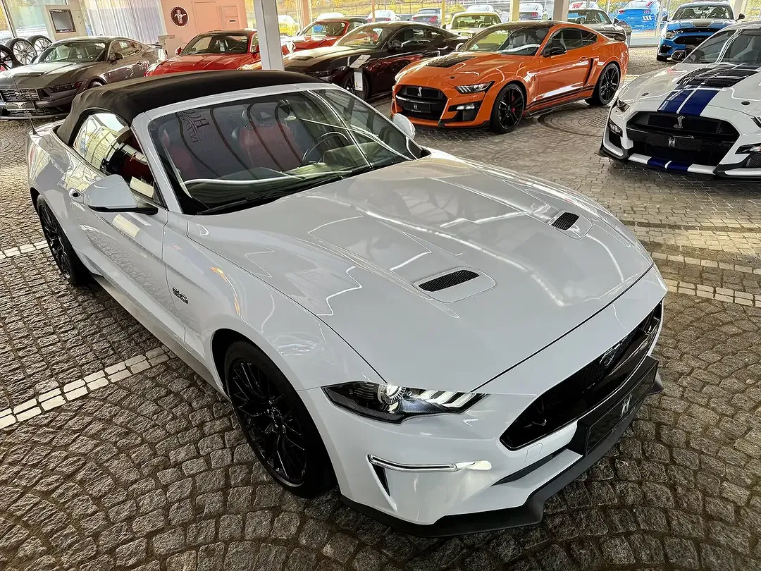 Ford Mustang GT - Thumbnail 15