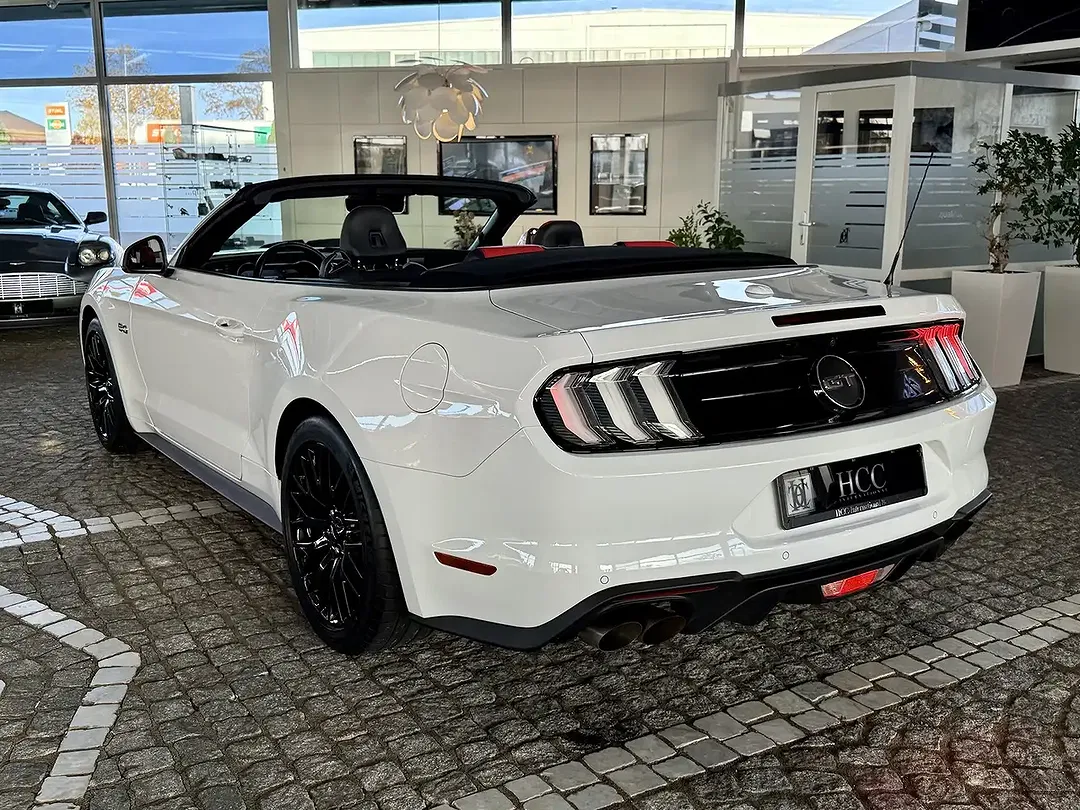 Ford Mustang GT - Thumbnail 4