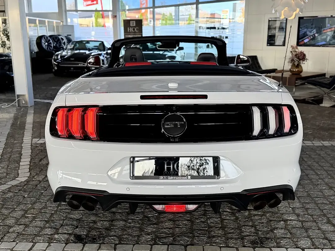 Ford Mustang GT - Thumbnail 5