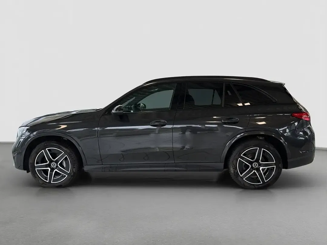 Mercedes-Benz GLC 220 4MATIC AMG Line Night - Thumbnail 3