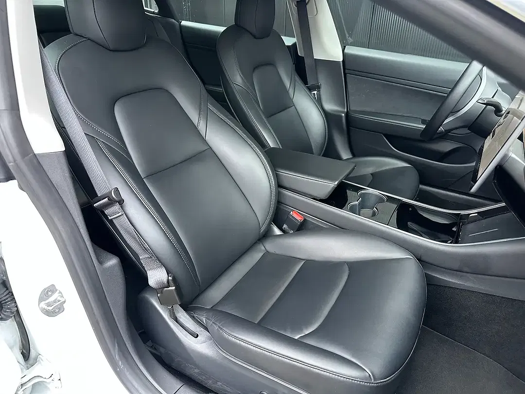 Tesla Model 3 Standard Range - Thumbnail 5