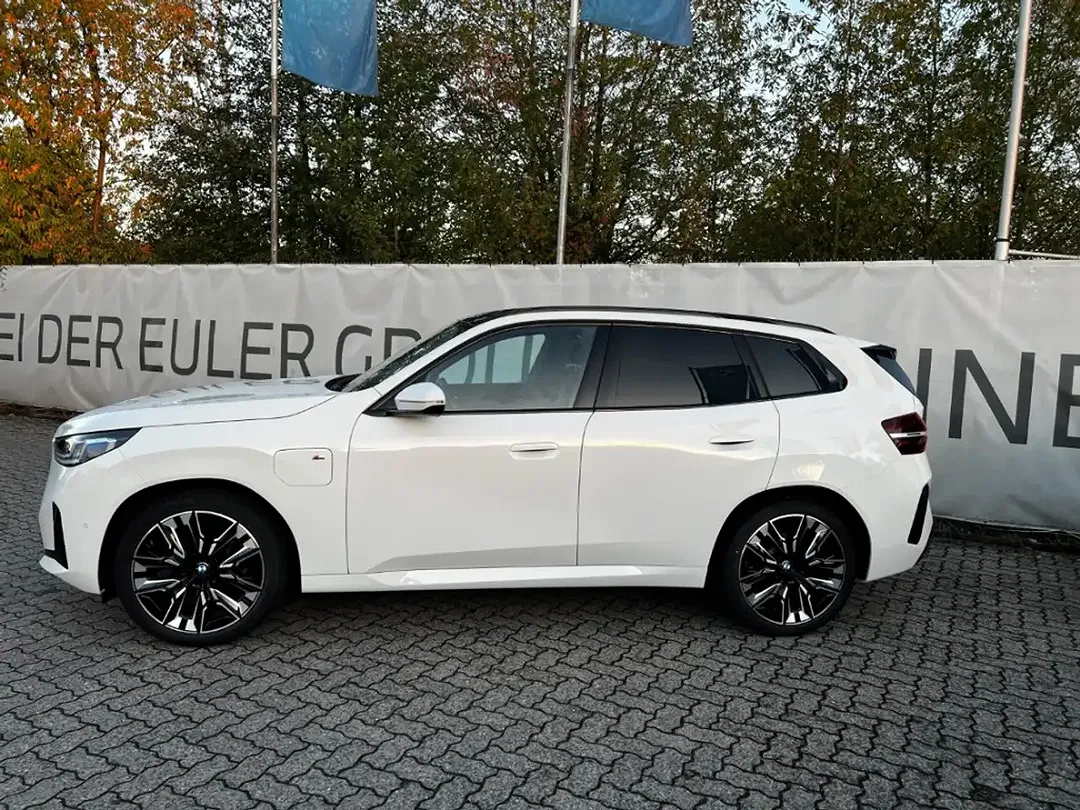 BMW X3 xDrive M Sport - Thumbnail 2