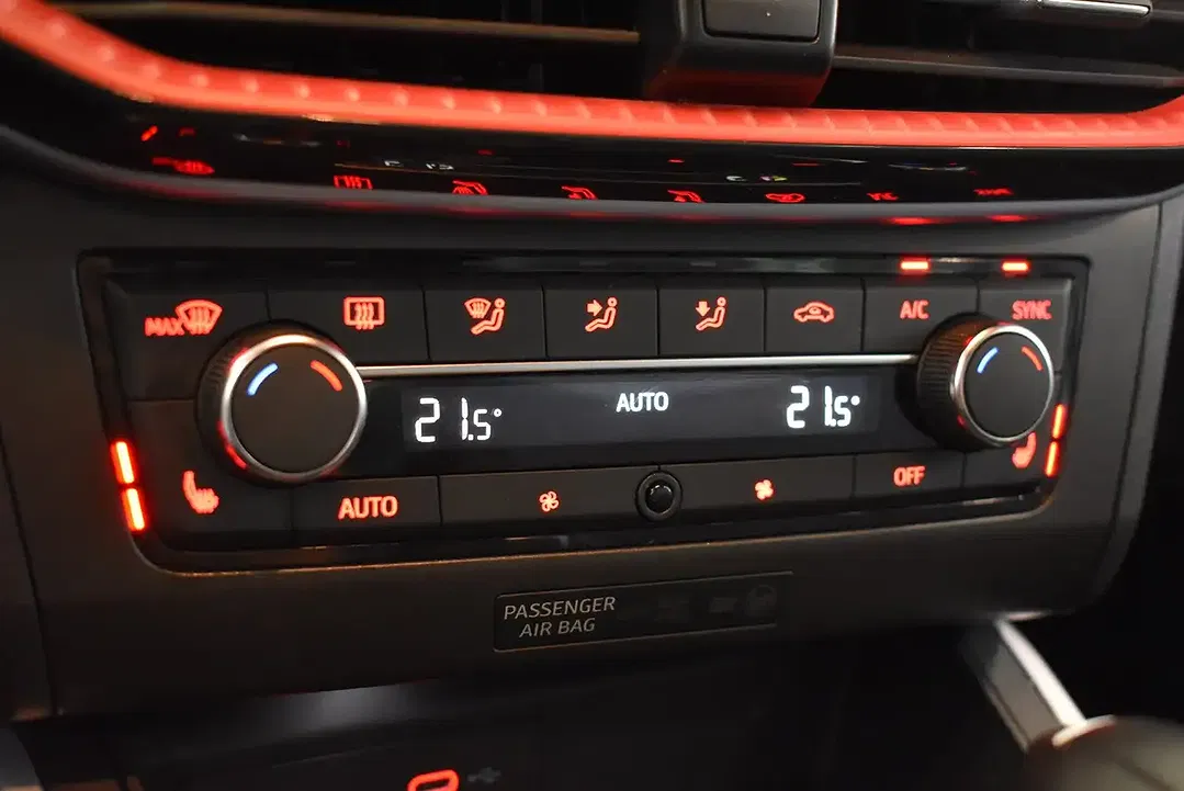 SEAT Arona 1.0 TSI DSG FR - Thumbnail 19