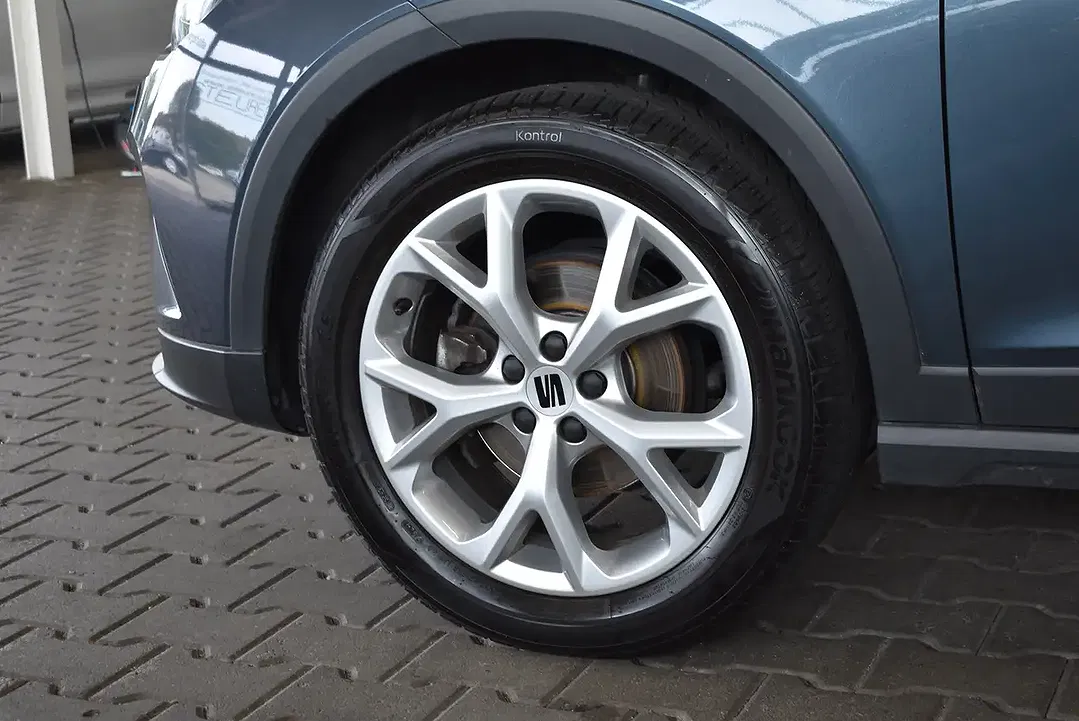 SEAT Arona 1.0 TSI DSG FR - Thumbnail 2