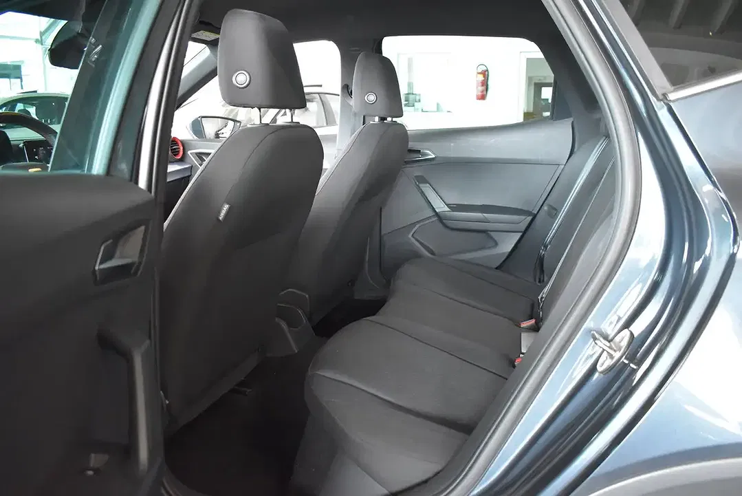 SEAT Arona 1.0 TSI DSG FR - Thumbnail 22