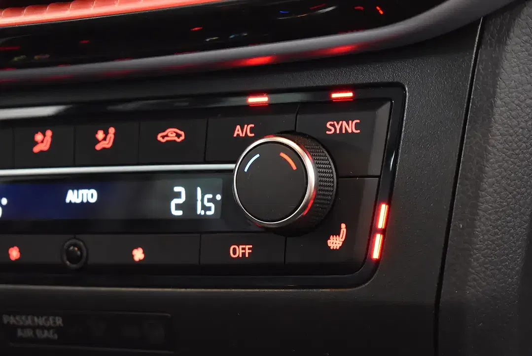 SEAT Arona 1.0 TSI DSG FR - Thumbnail 28