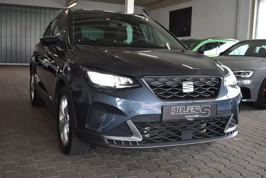 SEAT Arona 1.0 TSI DSG FR - Thumbnail 8