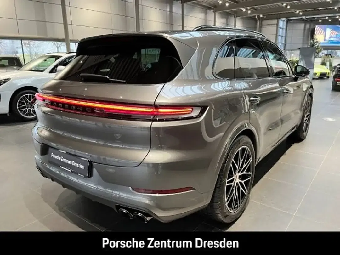 Porsche Cayenne E-Hybrid Edition - Thumbnail 8