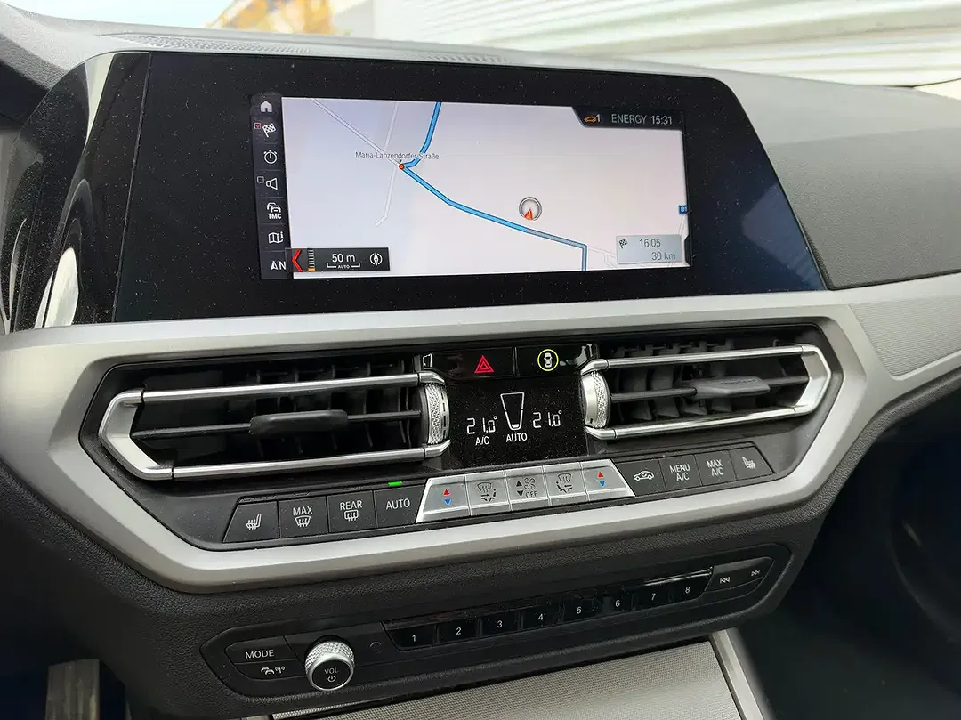 BMW 318 Touring - Thumbnail 10