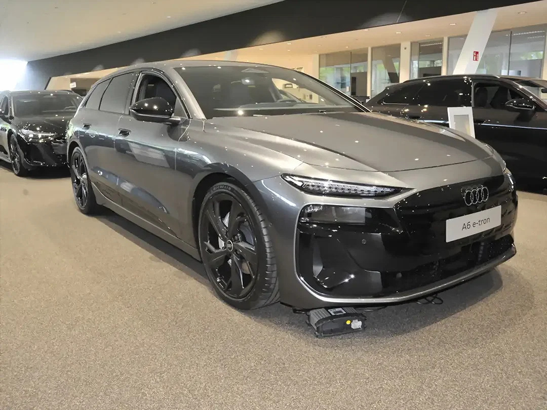 Audi A6 e-tron performance Avant Pro - Afbeelding 1