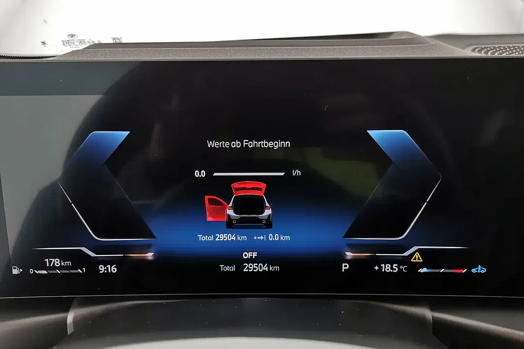 BMW 320 xDrive M Sport - Thumbnail 7