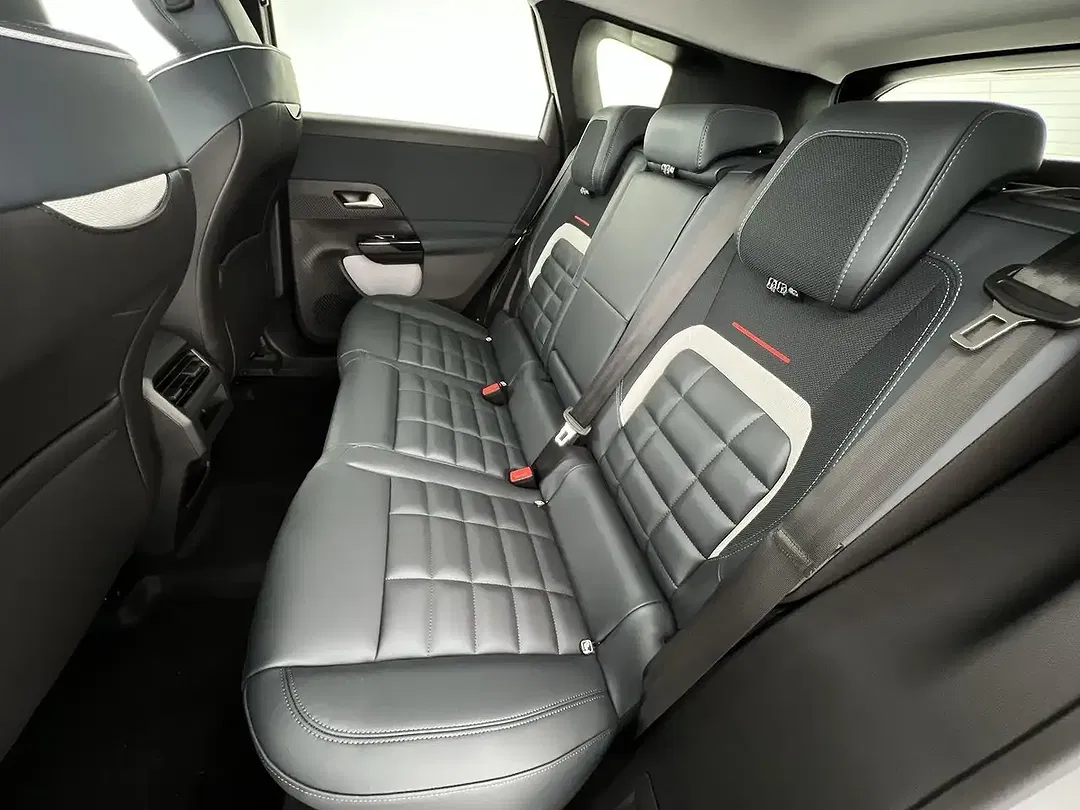 Citroen C5 Aircross 1.2 Hybrid Max - Thumbnail 8