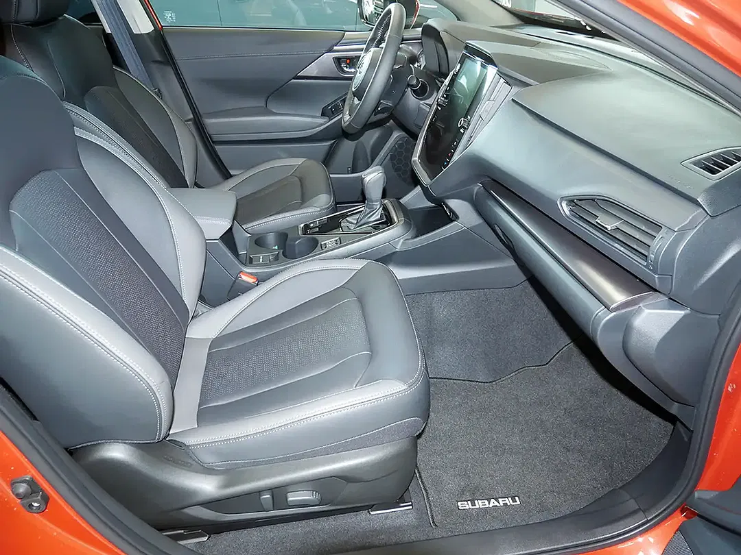 Subaru Impreza 2.0 e-Boxer Platinum - foto 2