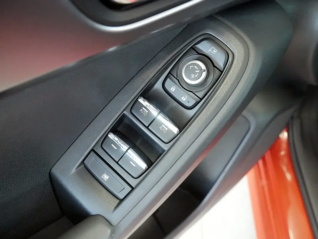 Subaru Impreza 2.0 e-Boxer Platinum - Thumbnail 6