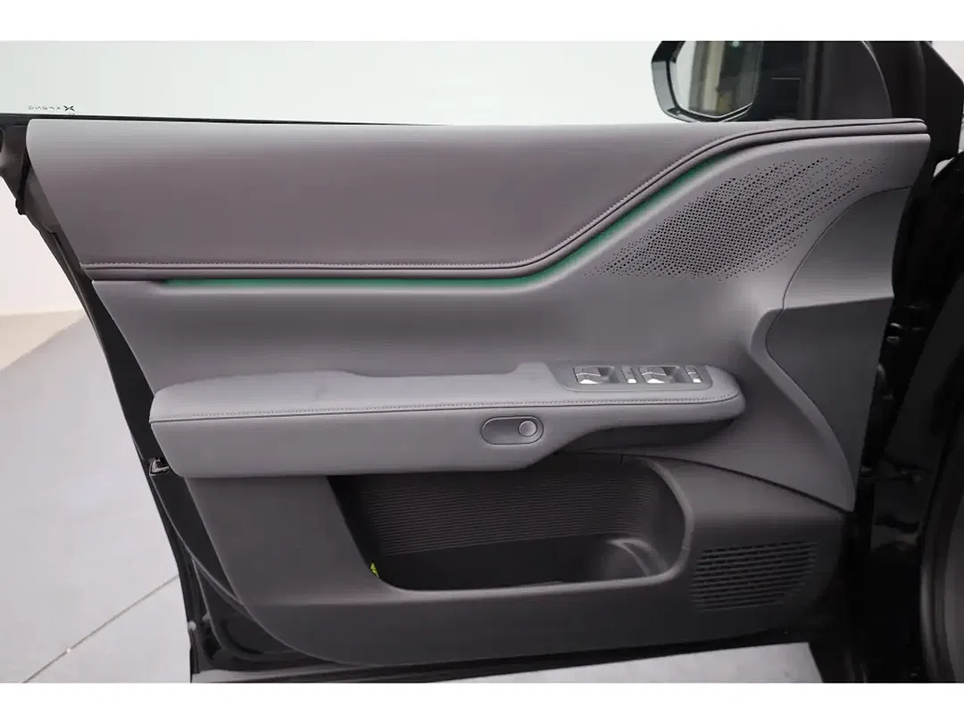 Xpeng G6 RWD MY2025 Standard Range - Thumbnail 10