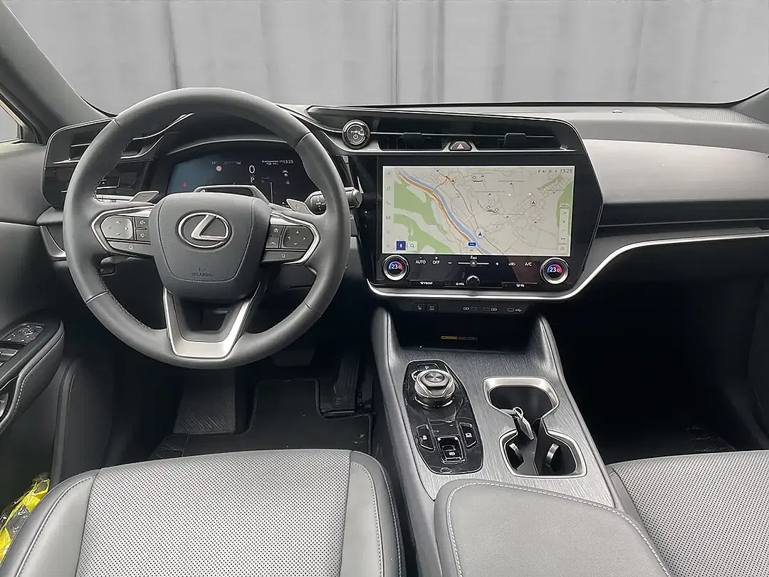 Lexus RZ 300e Executive - Thumbnail 8