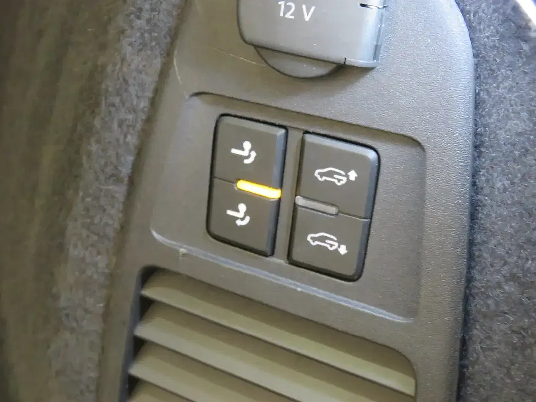 Volkswagen Touareg TDI 4Motion Elegance - Thumbnail 8