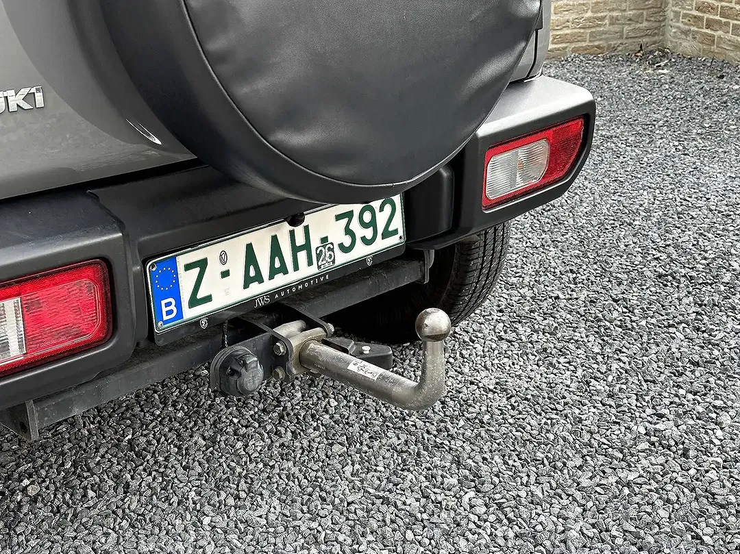 Suzuki Jimny - Thumbnail 12
