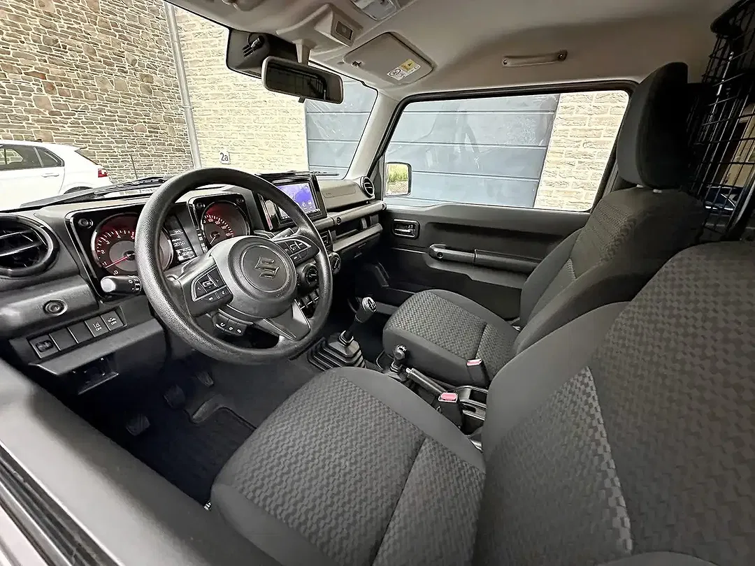 Suzuki Jimny - foto 15