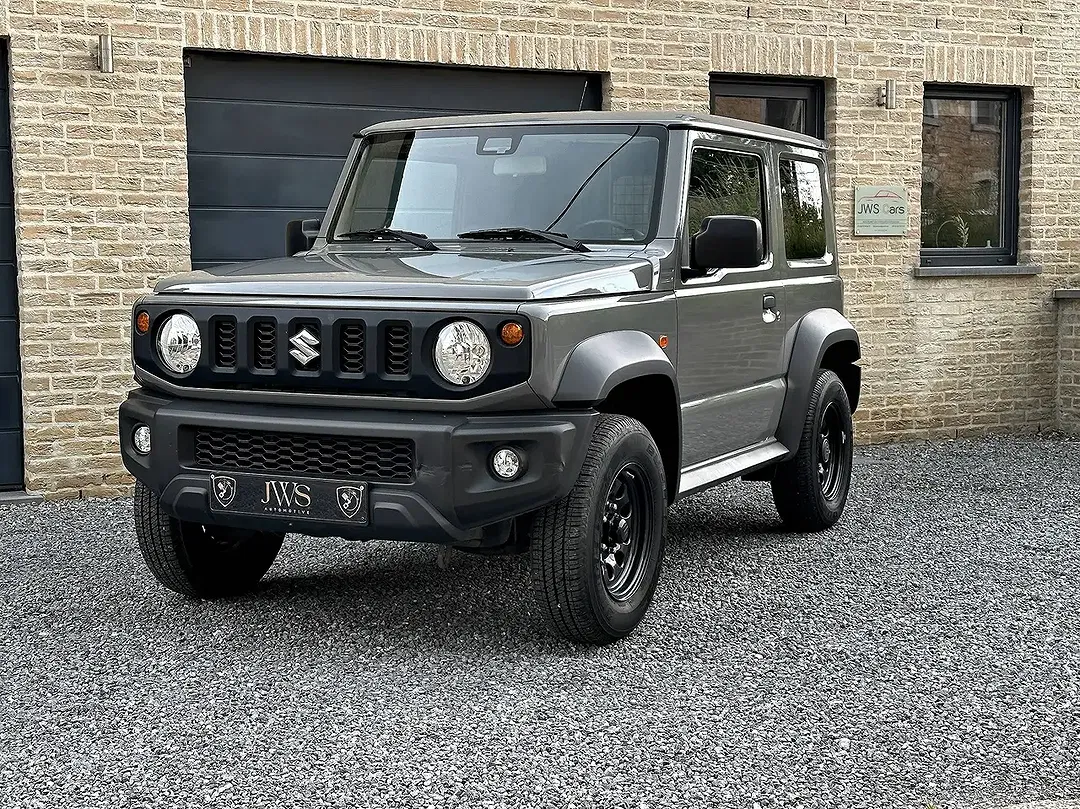 Suzuki Jimny - Thumbnail 6